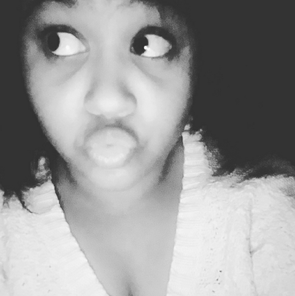 Meet your Posher, Dominique